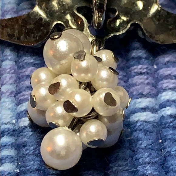 Vintage Avon swallow birds with pearl dangle accent clip on earrings - Picture 13 of 15